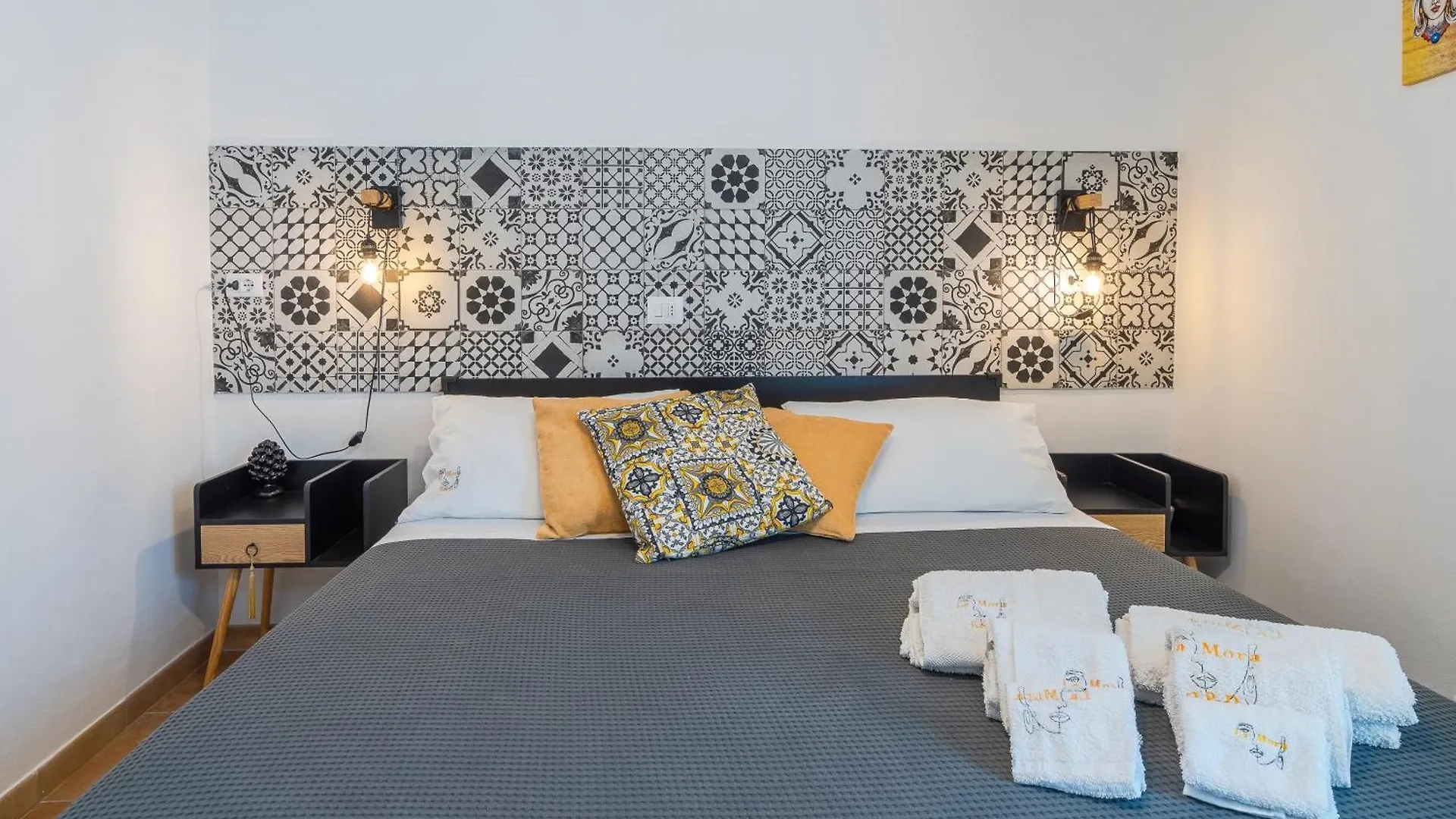 Bed & Breakfast La Mora Affittacamere Noto